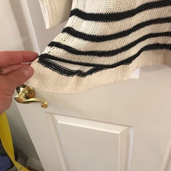 Aerie women’s small blue white stripe sweater - Picture 8 of 8